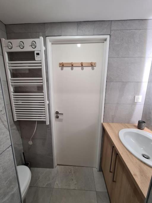 Appartement Au Calme Dans Residence Avec Piscine Boersch Eksteriør billede